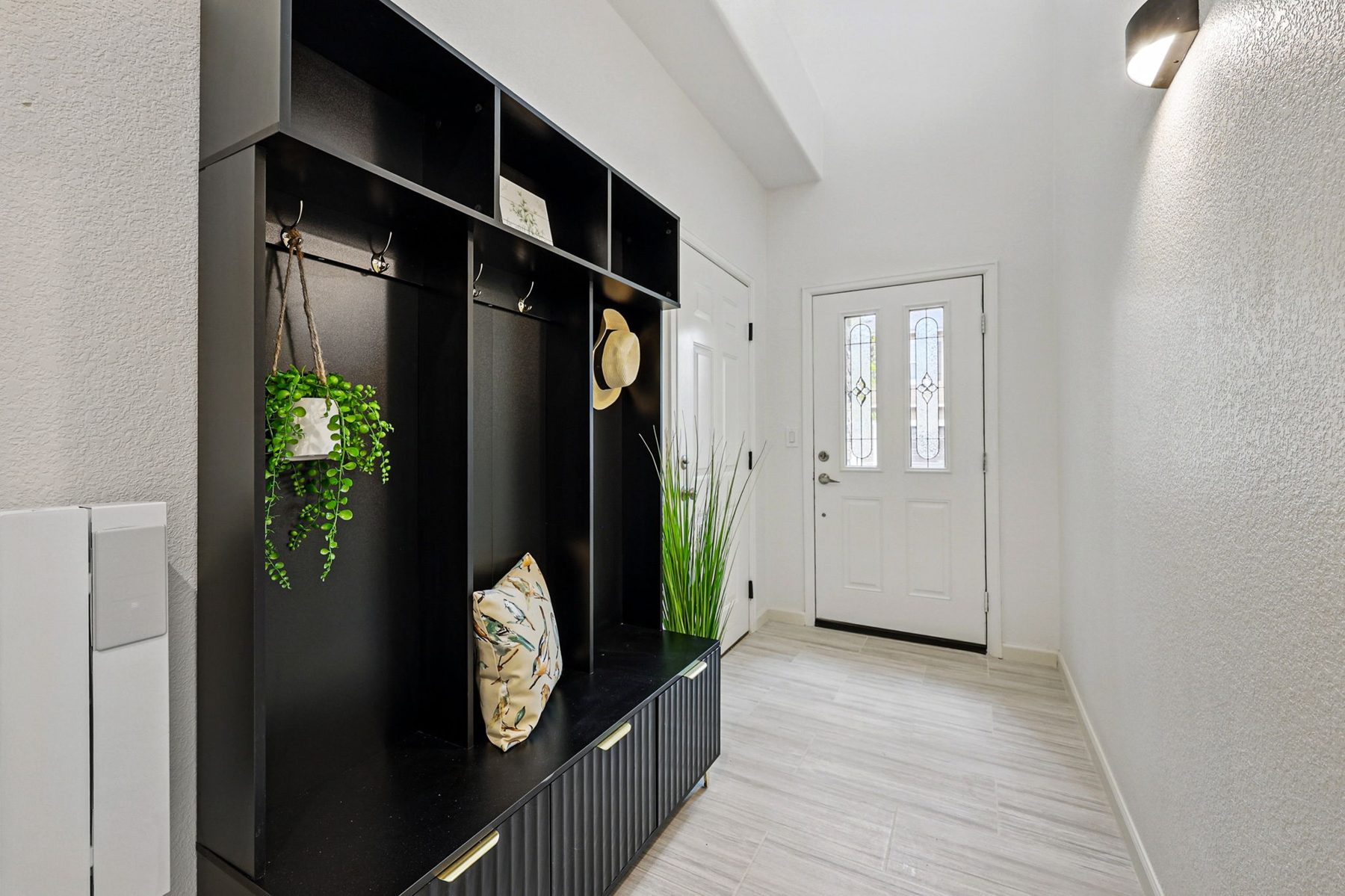 Kilmer Loop — Entryway